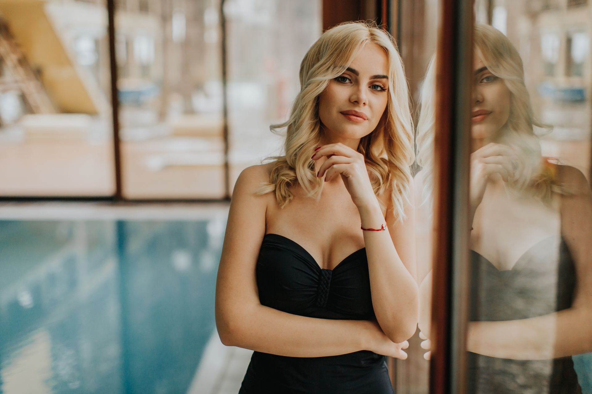 Fața frumoasă a escortei
