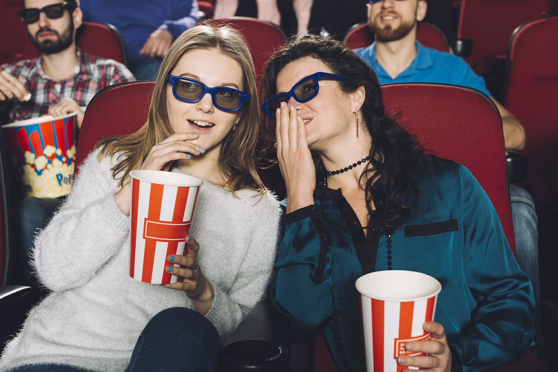 Femeile vorbesc despre sex în cinematografe