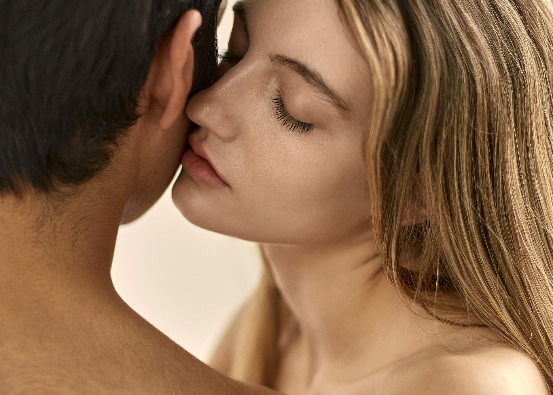 femeie care practică Necking