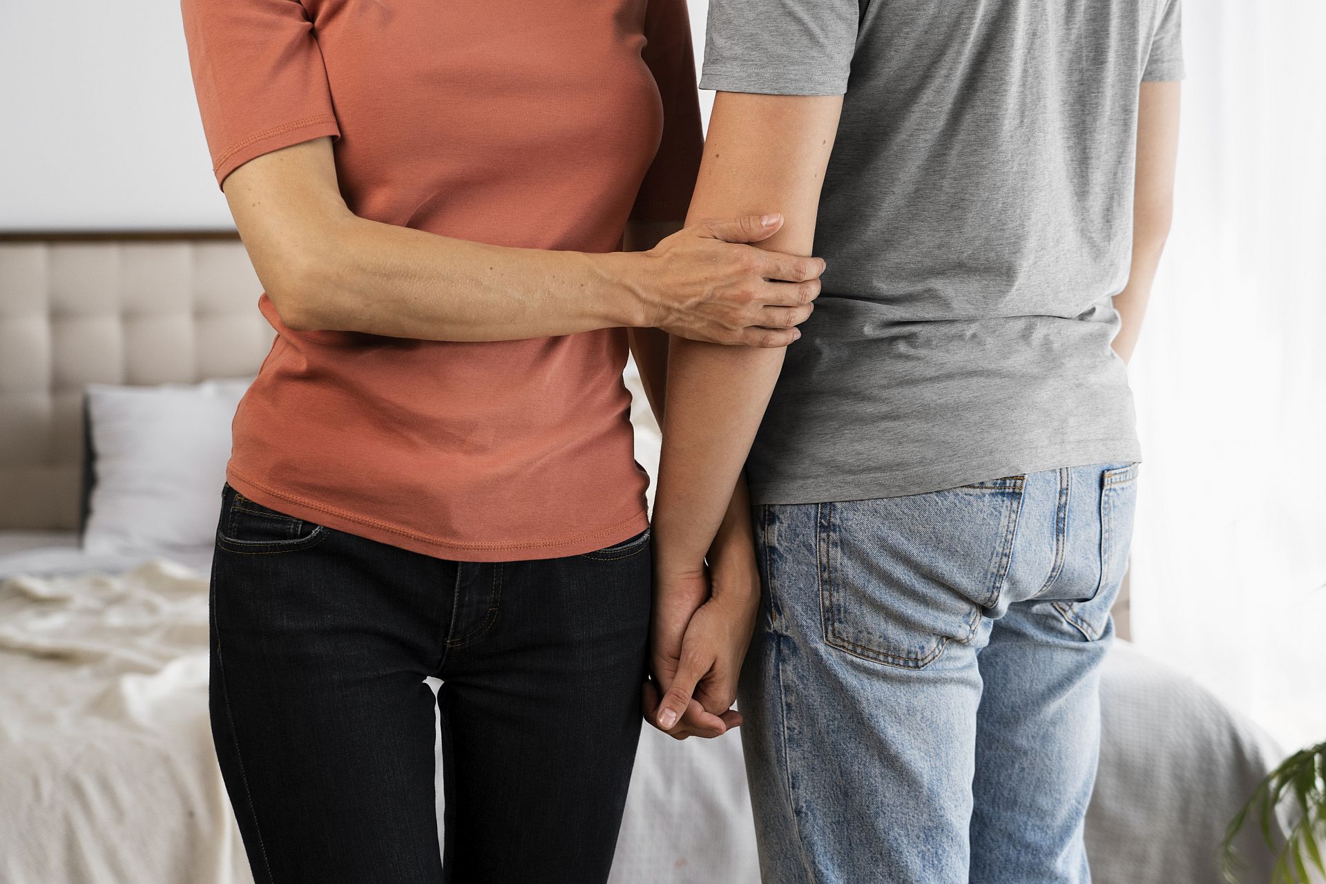 Cuplu care se va penetra reciproc de două ori 