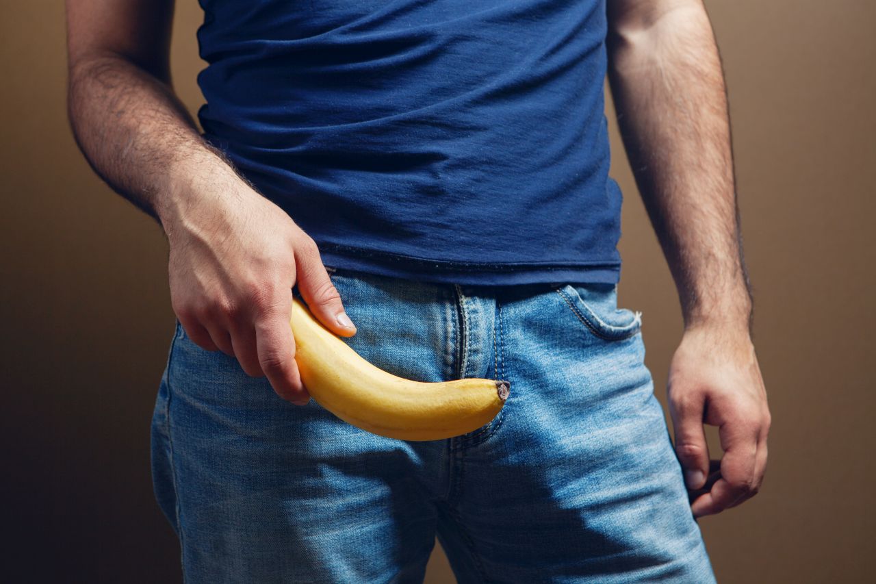 Un bărbat cu un apetit pentru sex