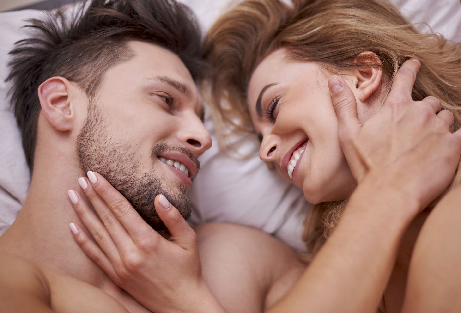 Cuplu care a eliminat problema vaginului uscat  