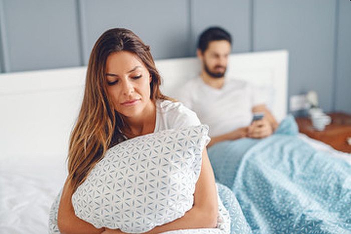orgasm fals feminin
