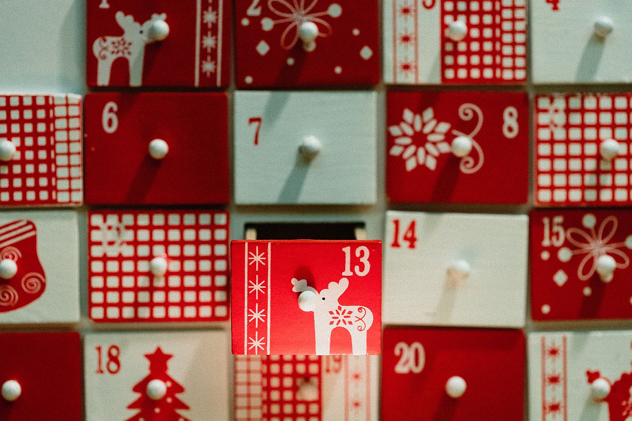 Calendar de advent erotic - surprindeți-vă jumătatea cu o doză zilnică de plăcere!???
