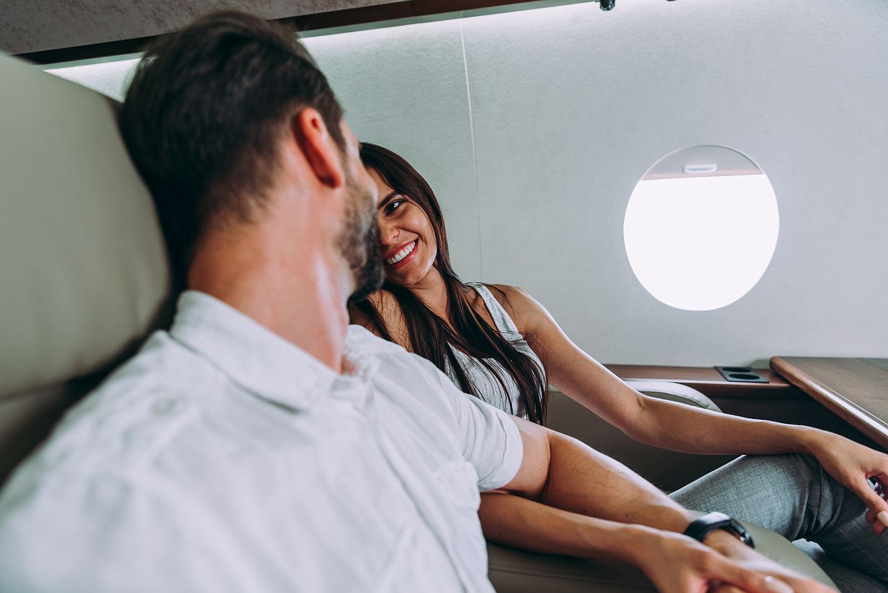 Sex în avion, sau cum să încălzești atmosfera în aer?