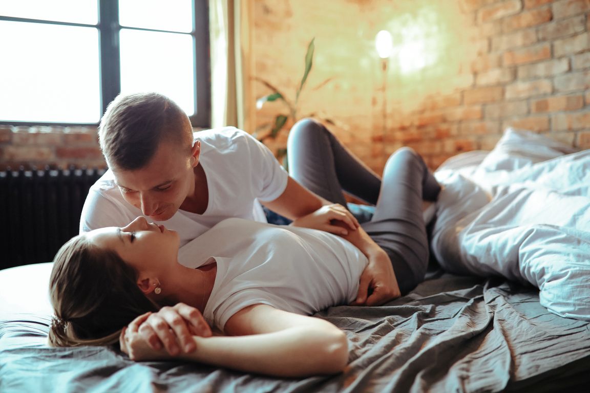 Sunteți gata pentru o experiență de neuitat? Cele mai bune poziții sexuale - un ghid plin de inspirație pentru fiecare cuplu
