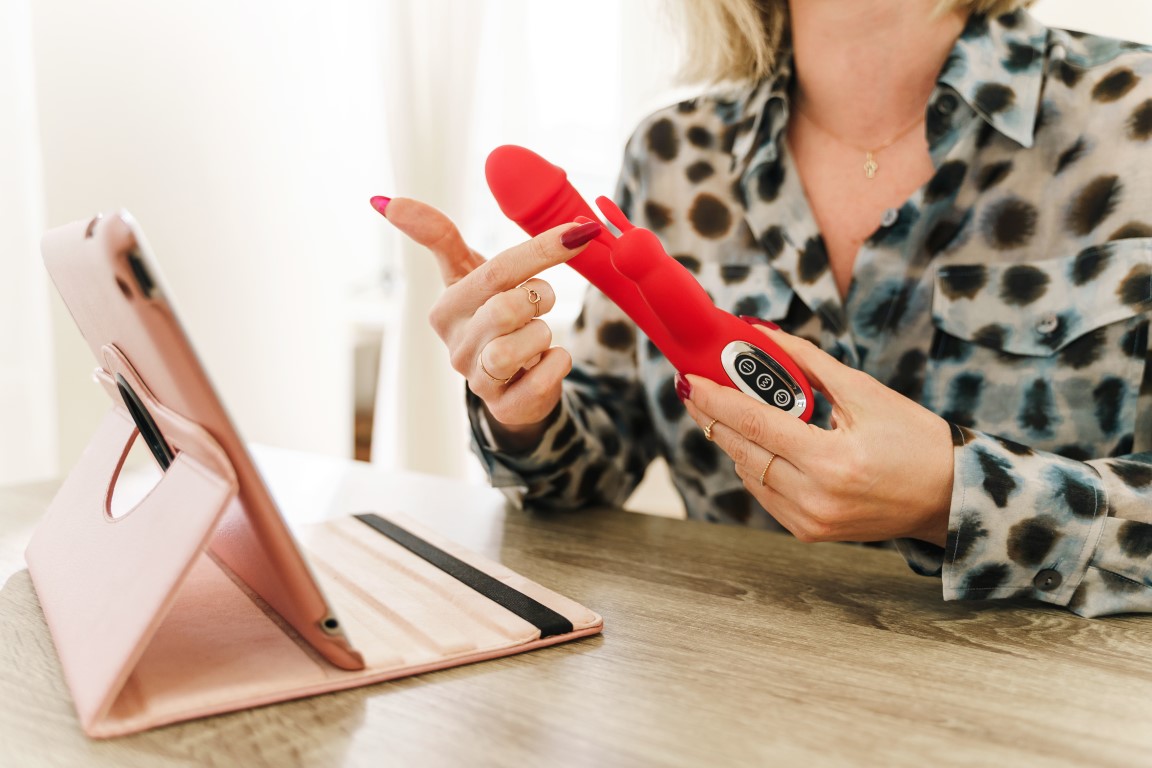 Dispozitiv mic, plăcere mare: explorați-vă sexualitatea - cum să utilizați un vibrator?